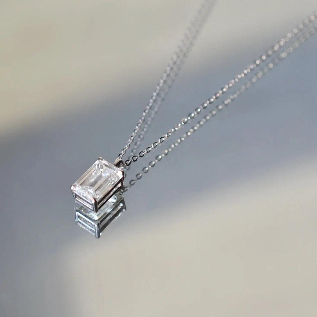 Collier Lune ll – Diamant de laboratoire - 2,1 carats - Émeraude - Or blanc 18K diamelys