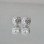 Boucles d'oreiller Mira - Diamant de laboratoire - 0,5 carat (2 X) Halo - Rond - Or blanc 18K diamelys