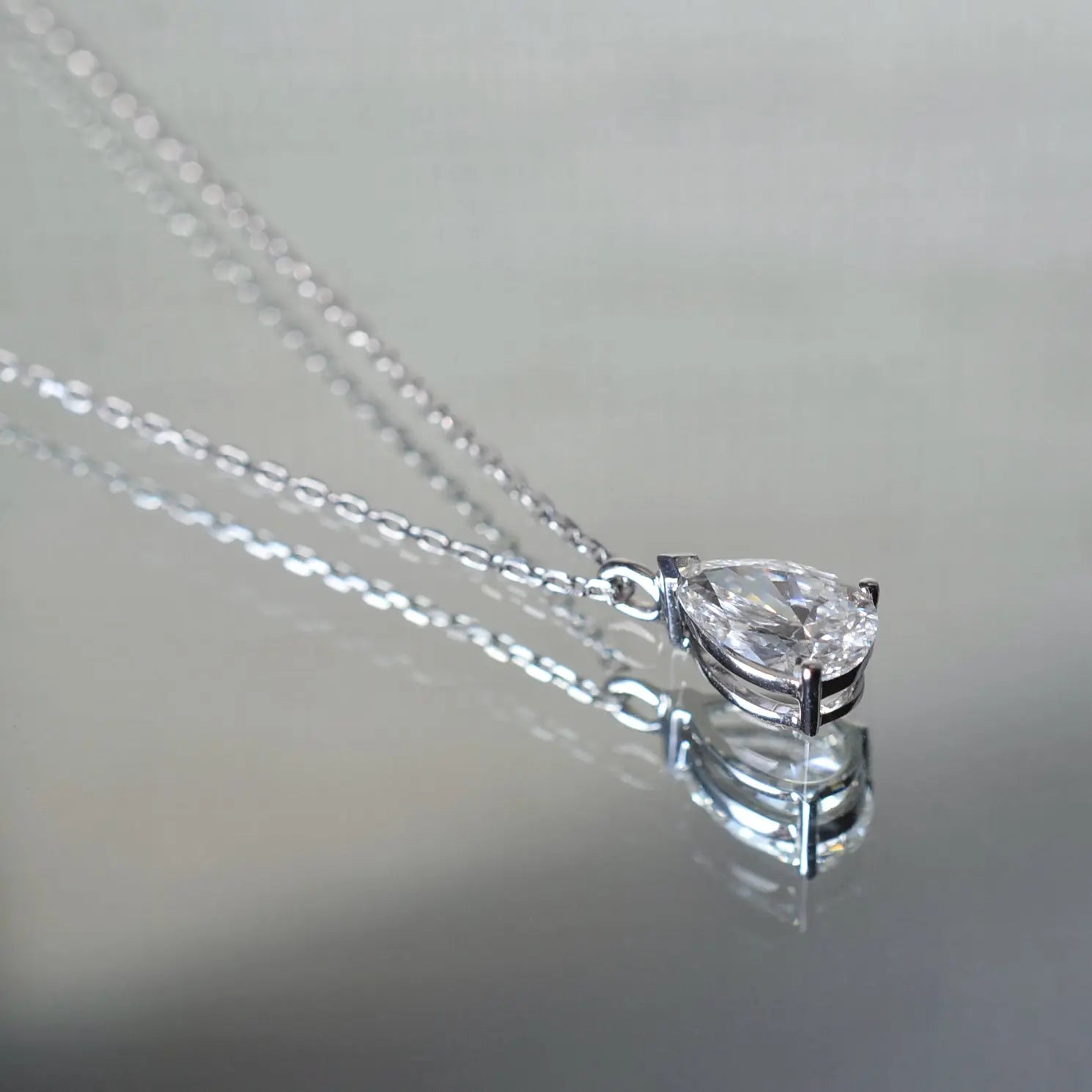 Collier Nova – Or blanc 14 carats – Poire 1 carat diamelys