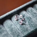 Boucles d’oreilles Nova – Or blanc 18 carats – Poire 0,51 carat (2 X) diamelys