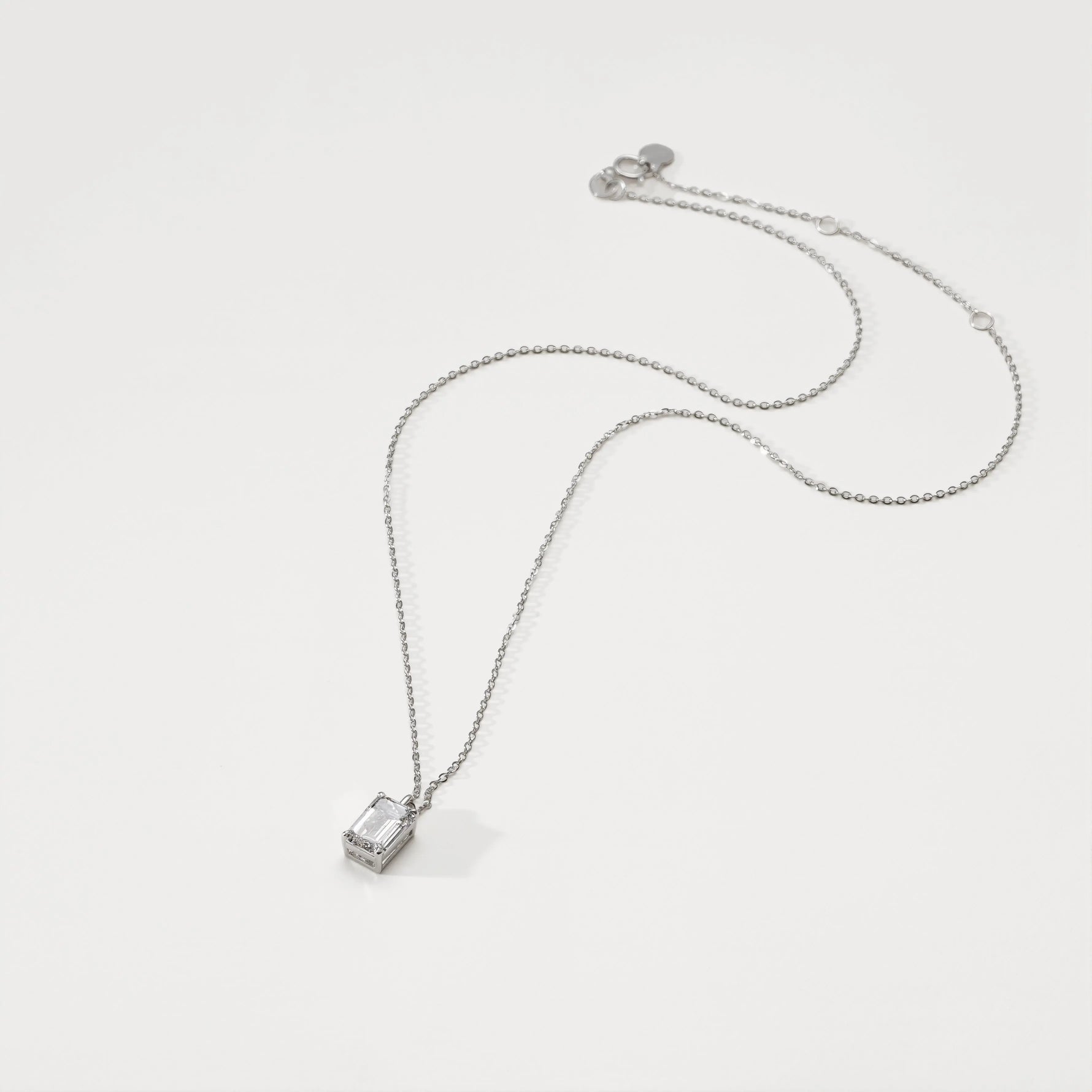 Collier Lune ll – Diamant de laboratoire - 2,1 carats - Émeraude - Or blanc 18K diamelys