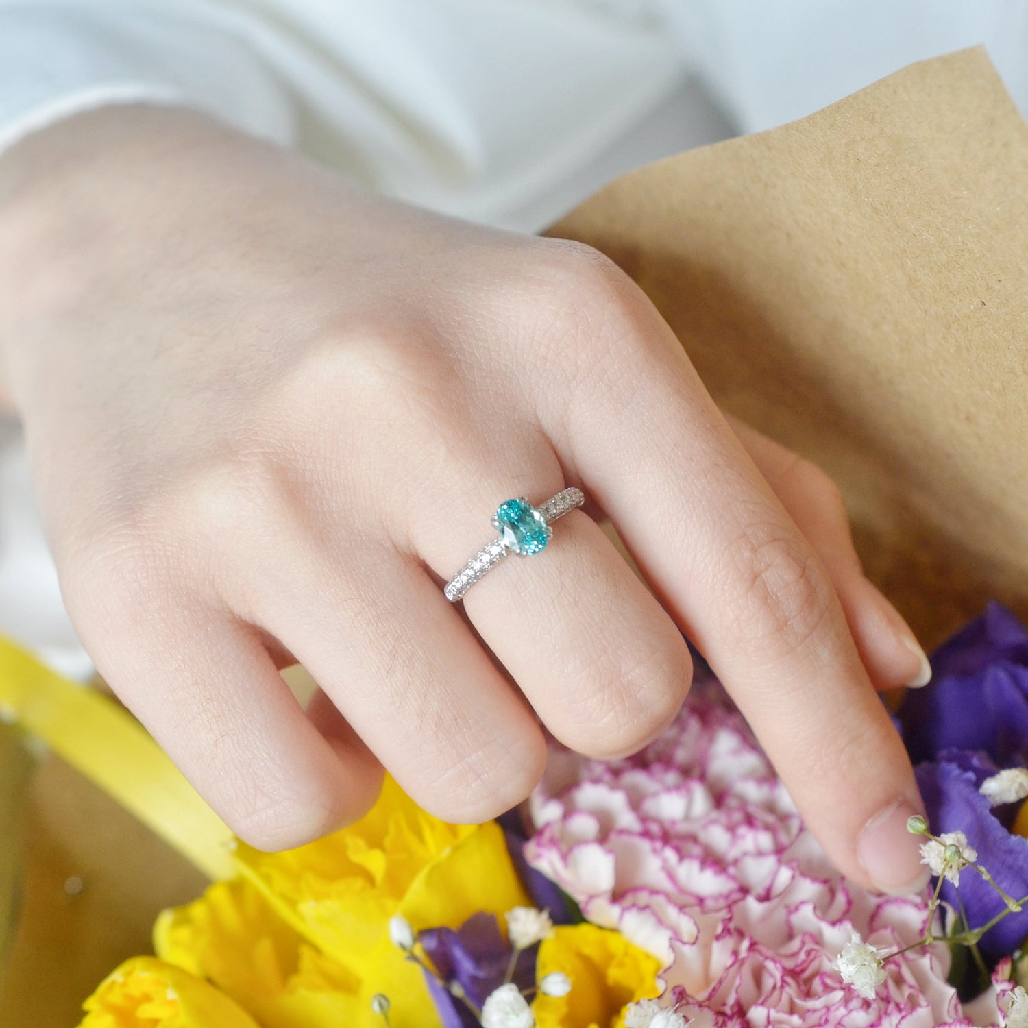 Blue Star Engagement Ring - 1.43 carat lab-grown diamond - Oval 18K white gold - size 52