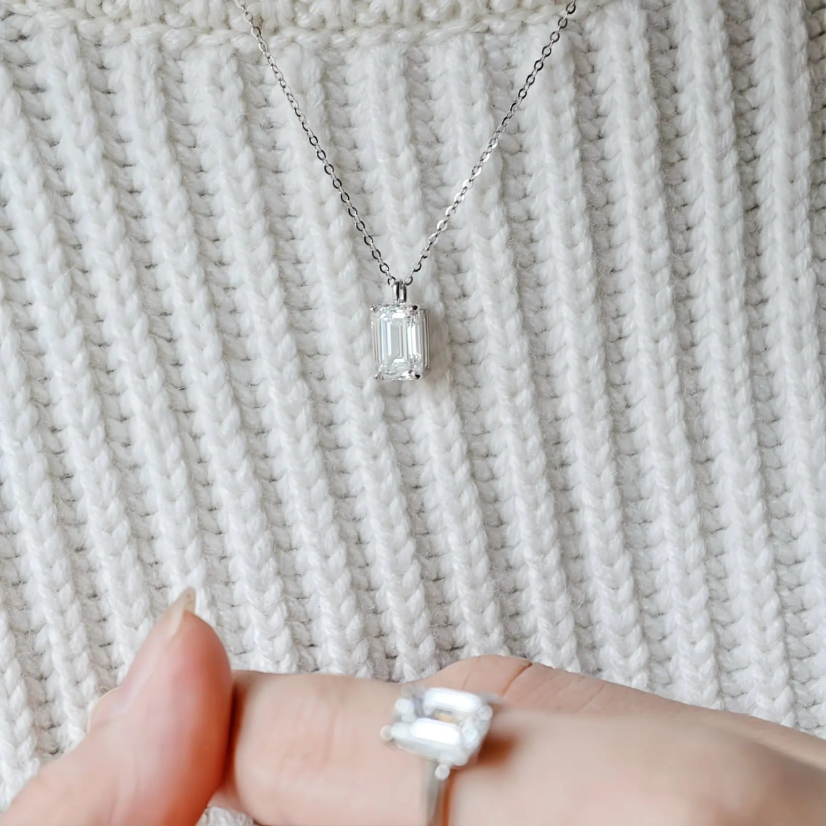 Collier Lune ll – Diamant de laboratoire - 2,1 carats - Émeraude - Or blanc 18K diamelys