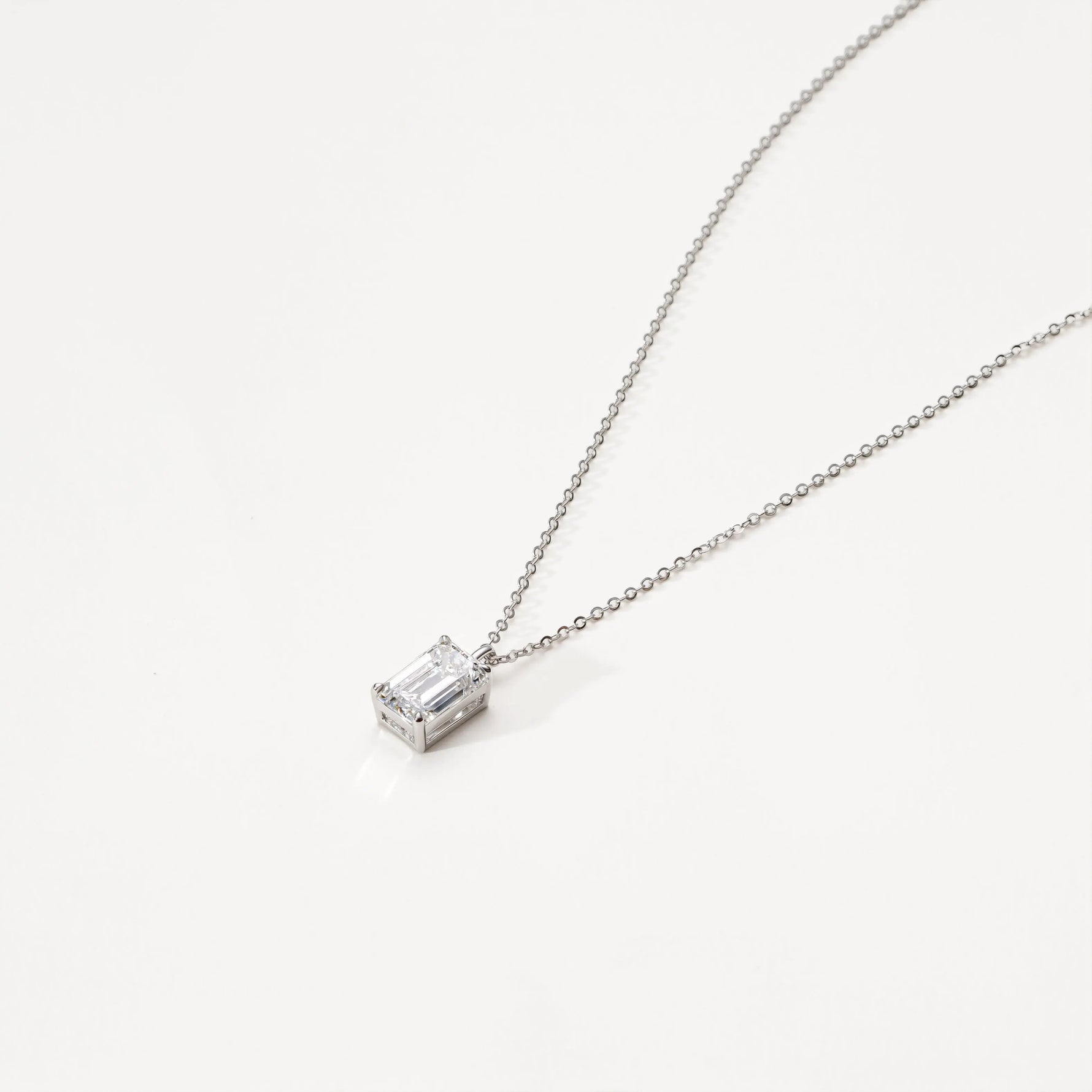 Collier Lune ll – Diamant de laboratoire - 2,1 carats - Émeraude - Or blanc 18K diamelys