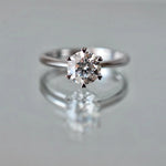 Bague de fiançailles Vega - Or blanc 18 carats – Rond 1,04 carats - taille 52 diamelys