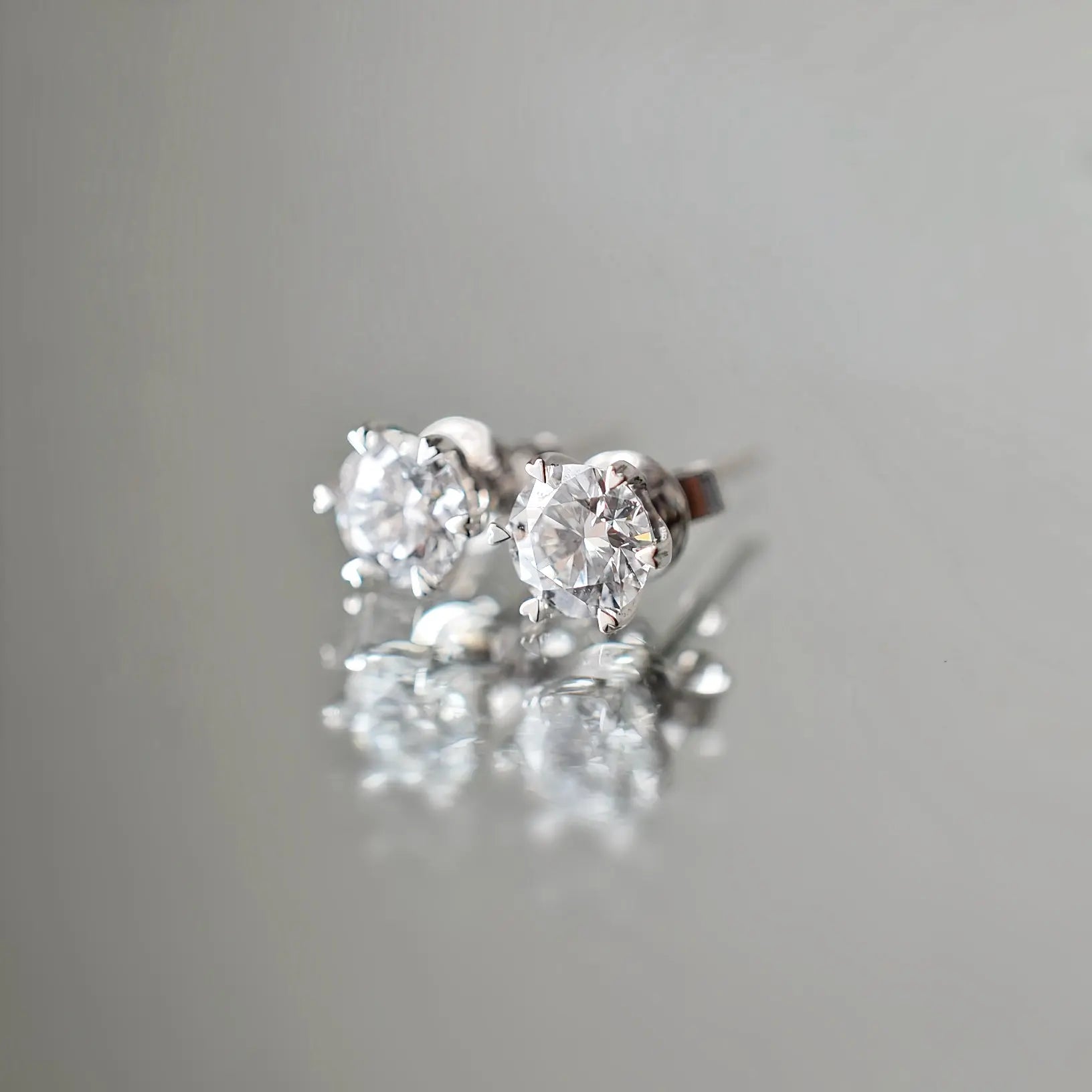 Boucles d’oreilles Vega - Or jaune 18 carats - Rond 0,5 carat (2 X) diamelys