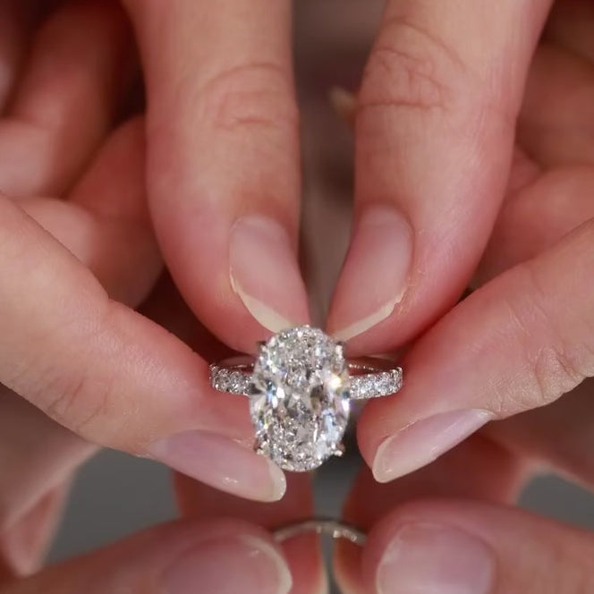 Soli Engagement Ring - Lab-Groomed Diamond